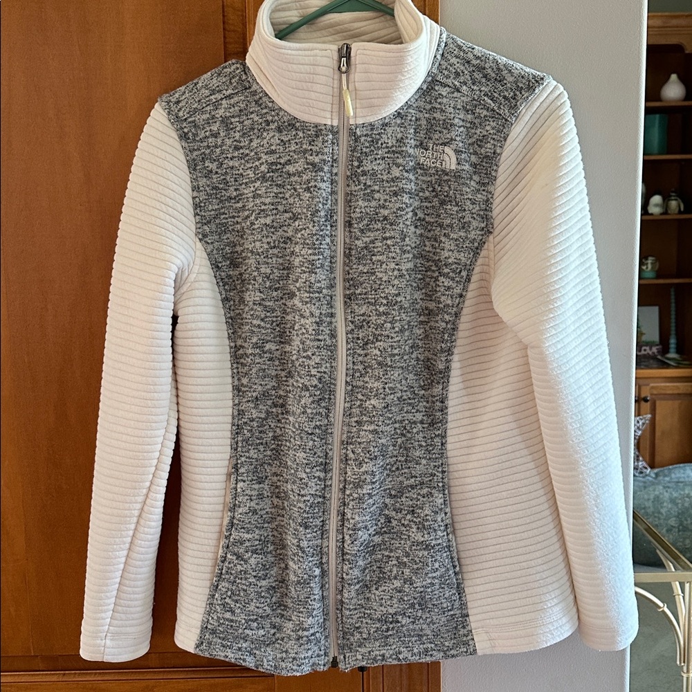 The North Face Women's Indi Full Zip Sweater Knit Ribbed Fleece Jacket M Gray